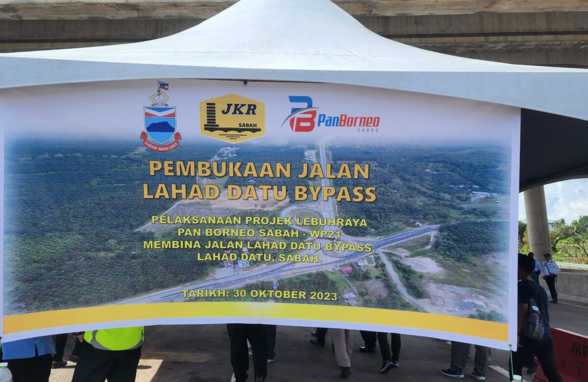 Pembukaan Jalan Bagi Pakej Kerja 21 (WP21) Membina Jalan Lahad Datu Bypass